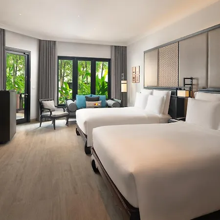 Intercontinental By Ihg 5*