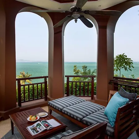 Intercontinental By Ihg 5*