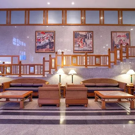 Cholchan - Sha Extra Resort Pattaya