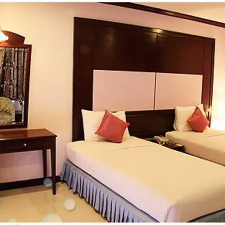 Hotel Mike 3*