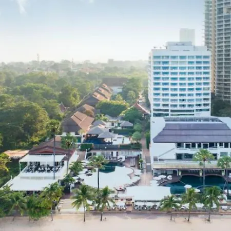 โรงแรม Pullman G