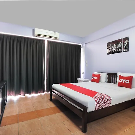 Oyo 963 Sunshine Hotel 2*