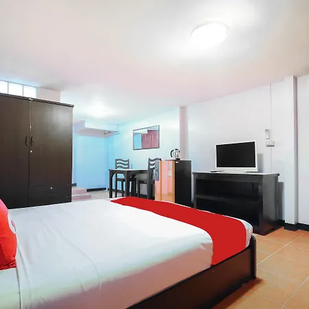 Oyo 963 Sunshine Hotel 2*