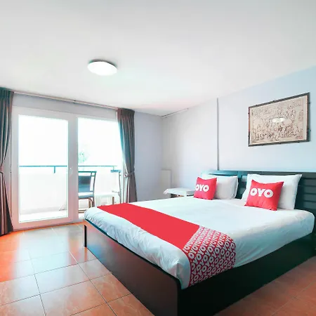 Oyo 963 Sunshine Hotel