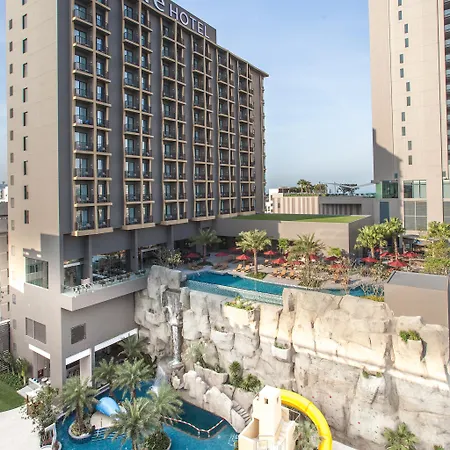 Mercure Ocean Hotel