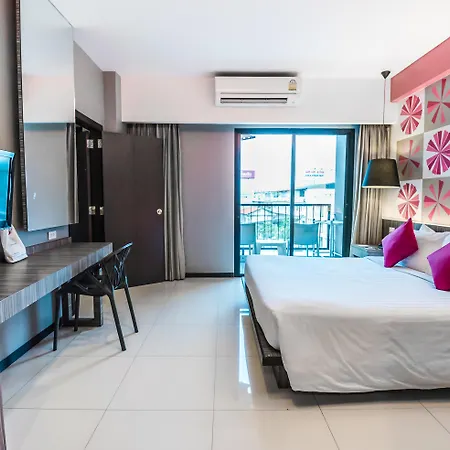 J โรงแรม Pattaya