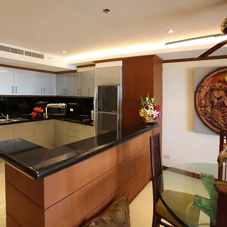 Tara Court โรงแรม 3*