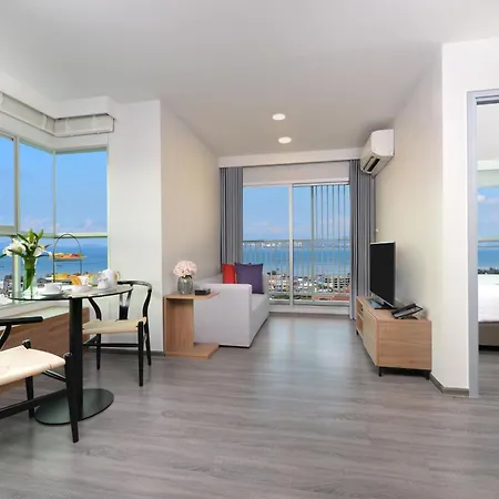 Hotel Centre Point Prime 5*