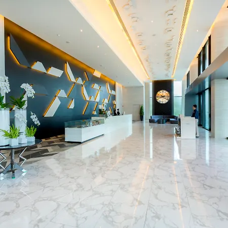 Tsix5 Phenomenal โรงแรม 5*