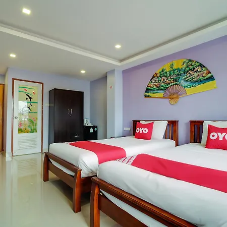 Phratumnak Hill Guest House