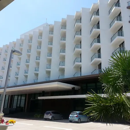 Tsix5 Quarter Hotel Pattaya