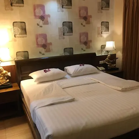 The Ld โรงแรม 4*