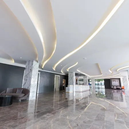 P โรงแรม