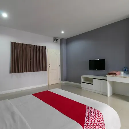 โอโย 75389 แพนโดร่า เฮาส์ โรงแรม