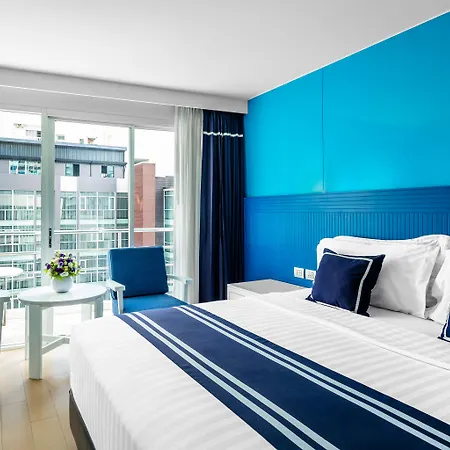 Blue Formerly A-one New Wing โรงแรม 4*