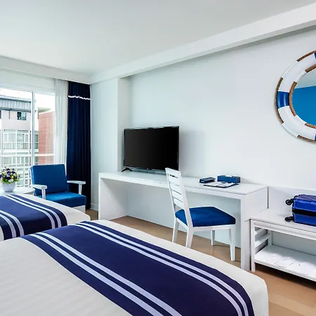 Blue Formerly A-one New Wing โรงแรม Pattaya