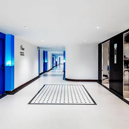 Blue Formerly A-one New Wing โรงแรม