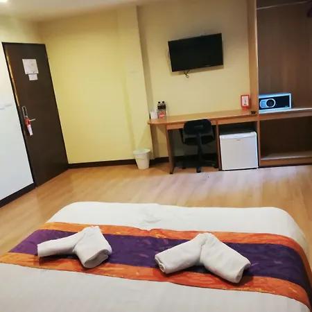 Hotel J P 3*