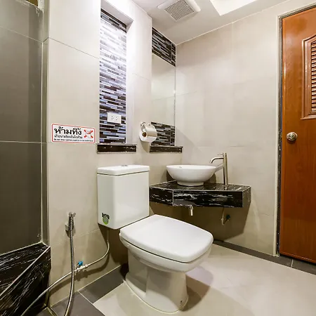 โรงแรม Oyo 458 Nakorn Siam Boutique Pattaya