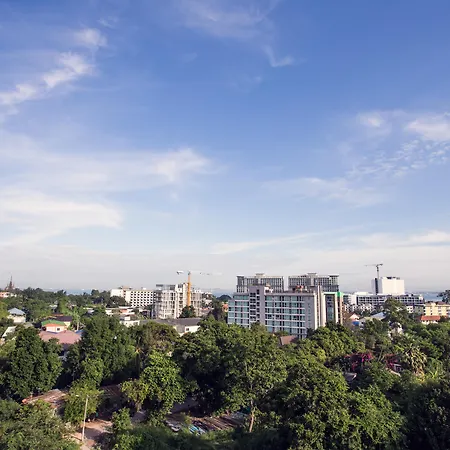 โรงแรม โกลเดนท์ทิวลิป เอสเซนเชียล พัทยา