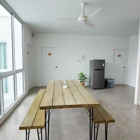 The Inn10: Pool With 9 Bedrooms Pattaya