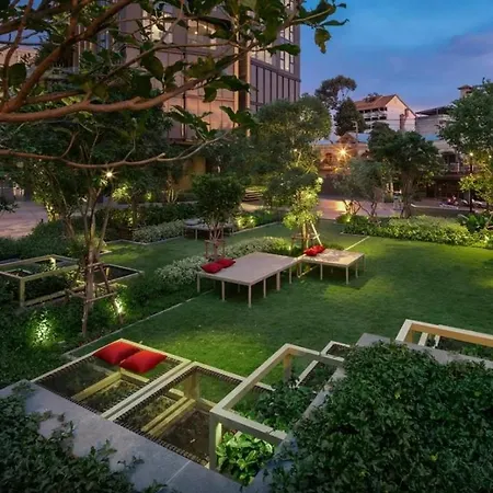 Edge Near Walking Street อพาร์ทเม้น Pattaya
