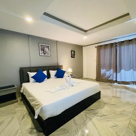 Del Max Apartment *