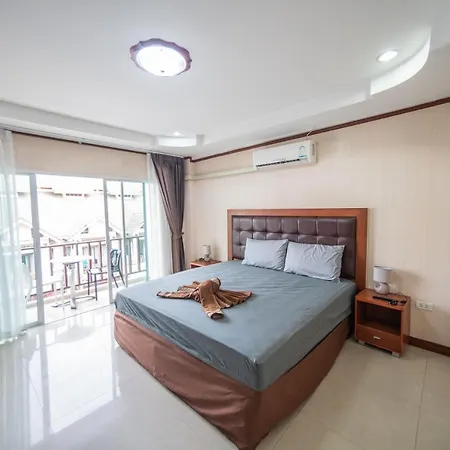 Shiba โรงแรม *