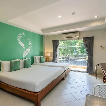 Bella 3rd Road Hotel 3*