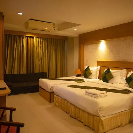 Hotel The Esse 3*