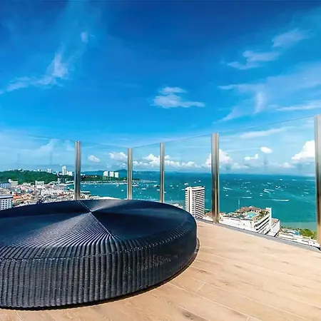 Apartment Great Location With Infinity Pool -