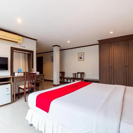 Hotel Reddoorz The Modern Place @ 3*