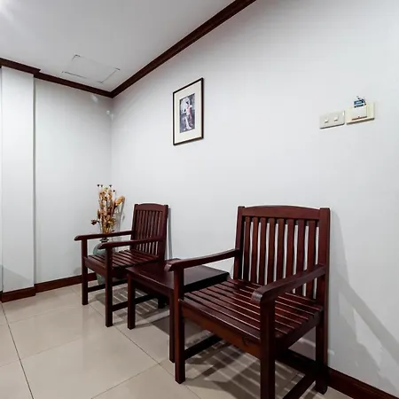 Reddoorz The Modern Place @ Hotel Pattaya