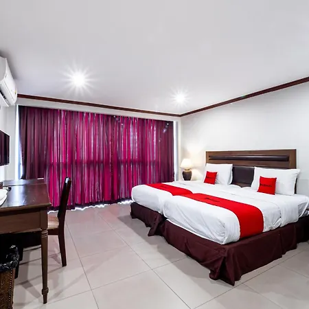 Reddoorz The Modern Place @ Hotel Pattaya