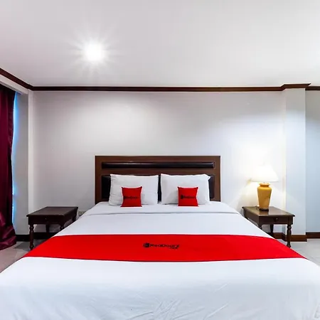 Reddoorz The Modern Place @