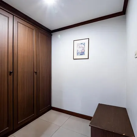 Reddoorz The Modern Place @