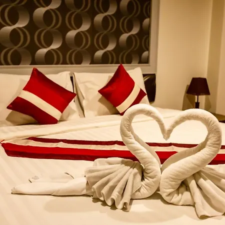 Honey Boutique Hotel 3*