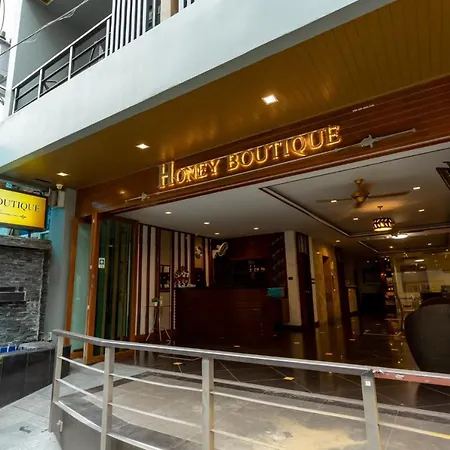 Honey Boutique Hotel 3*