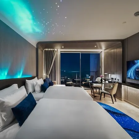 แกรนด์ เซนเตอร์ พอยต์ สเปซ พัทยา โรงแรม 5*