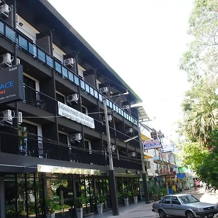 Place Serviced โรงแรม