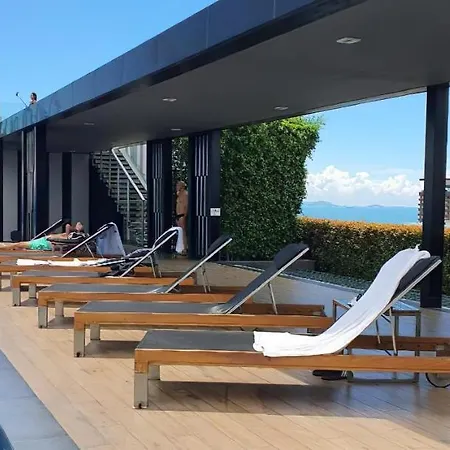 Great Location With Infinity Pool - Apartment
