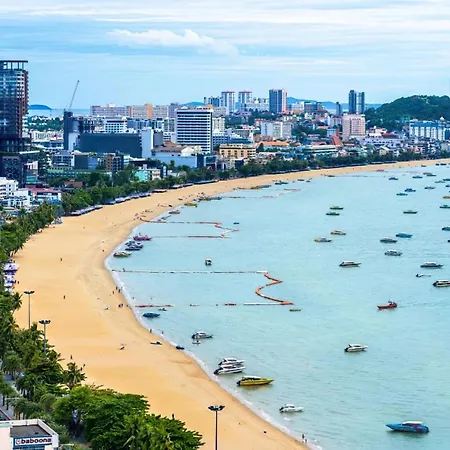 Great Location With Infinity Pool - Pattaya