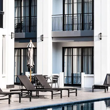 โรงแรม One Patio - Sha Extra