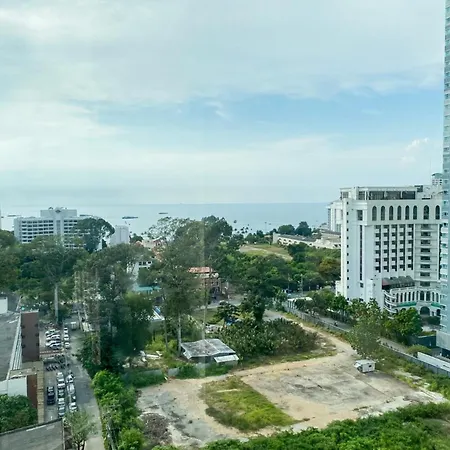 The Seasons โรงแรม