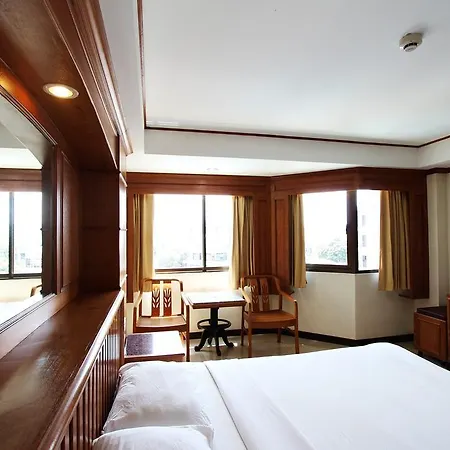 เดอะ เอเอ พัทยา เรสซิเดนซ์ โรงแรม