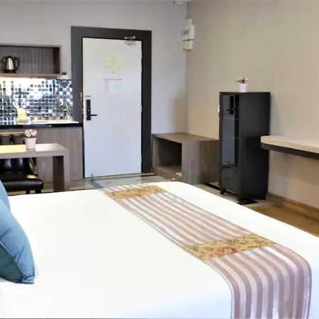 Hotel Ktk & 4*