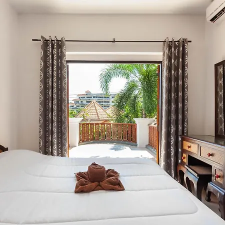 Madee - House Walking Street 6 Bedrooms วิลล่า Pattaya