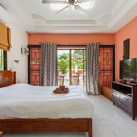 วิลล่า Madee - House Walking Street 6 Bedrooms Pattaya