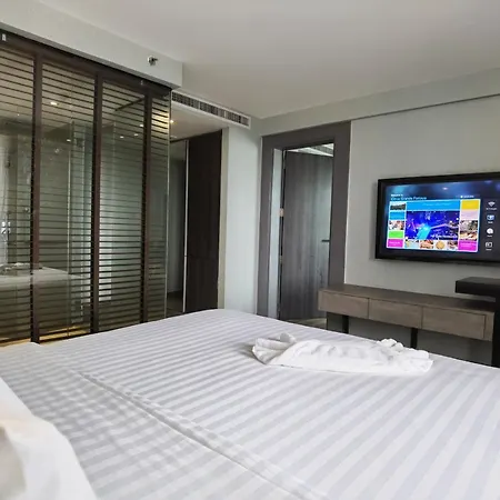 โรงแรม Citrus Grande By Compass Hospitality