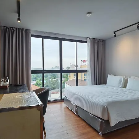 โรงแรม Citrus Grande By Compass Hospitality